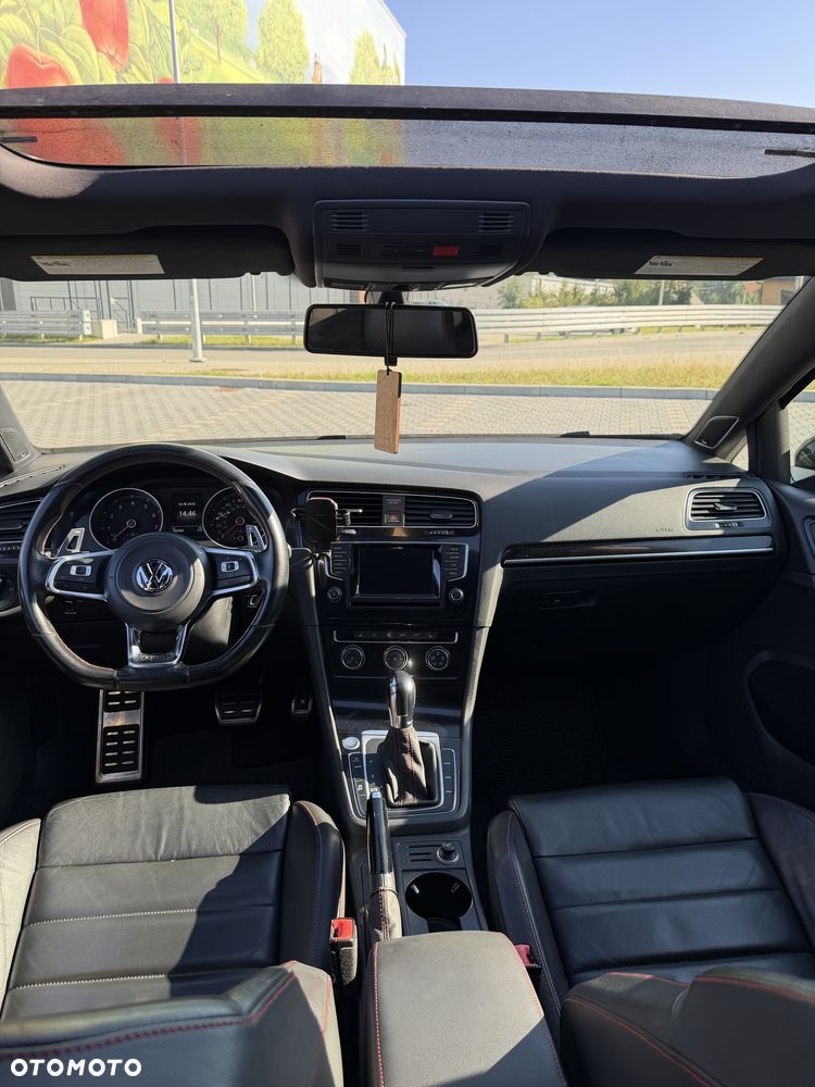 Volkswagen Golf - 7