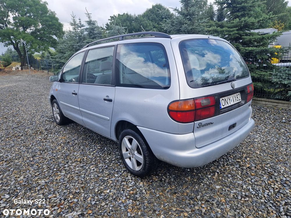 Volkswagen Sharan 1.9 TDI Comfortline - 8