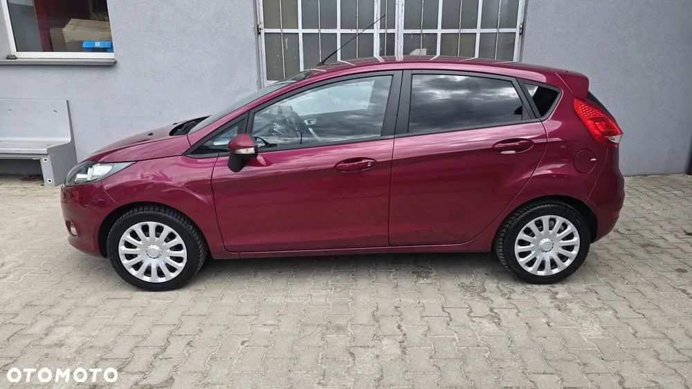 Ford Fiesta 1.25 Celebration - 16