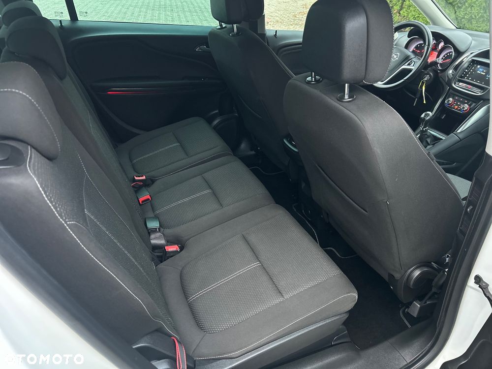 Opel Zafira - 20