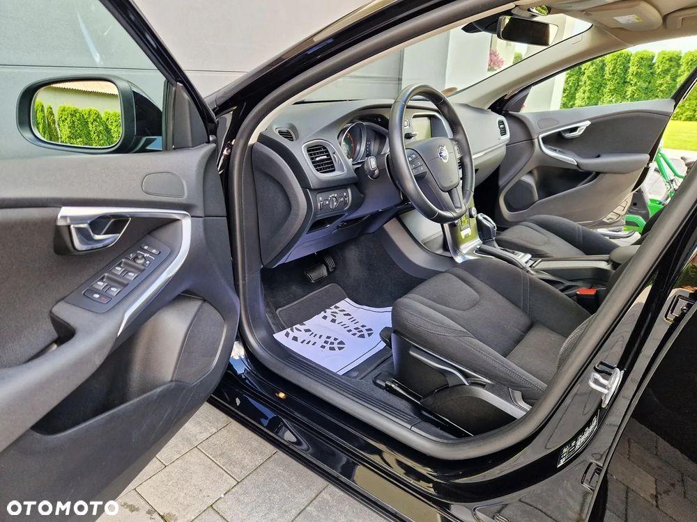 Volvo V40 D2 Geartronic Momentum - 15