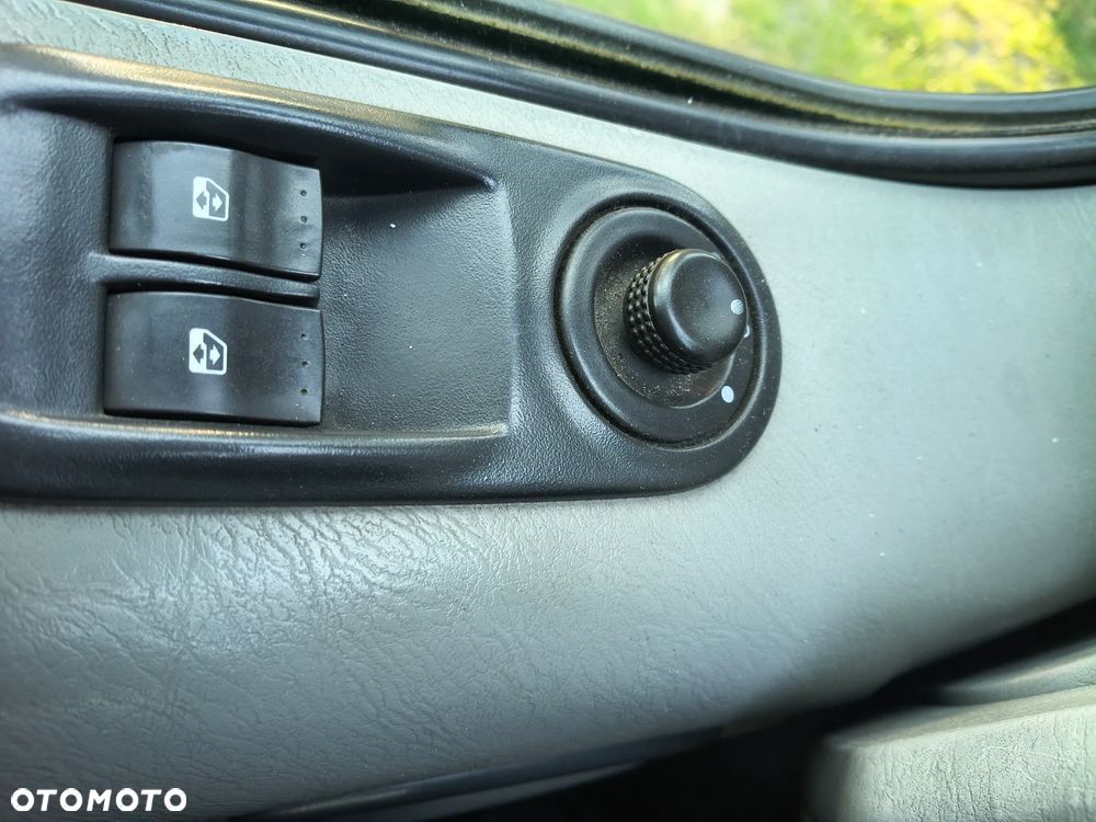 Renault Trafic - 17