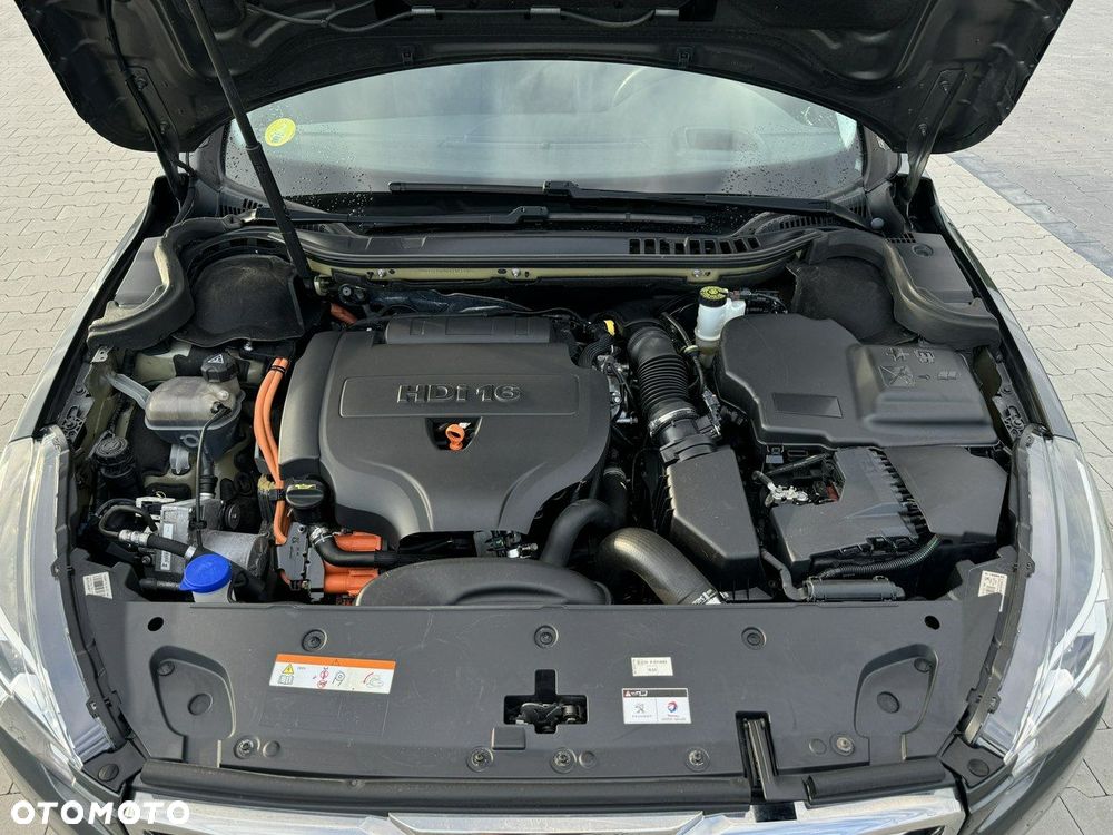 Peugeot 508 RXH Hybrid4 - 4