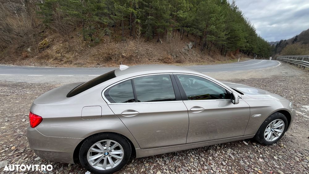 BMW Seria 5 520d EfficientDynamics Edition - 4
