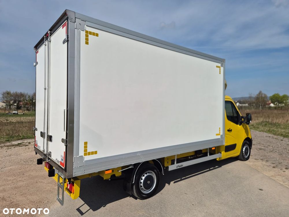 Renault MASTER 2.3 DCI KONTENER 8EP SALON PL I-WŁAŚCICIEL 2019R KLIMA AIRBAG KAMERA - 8