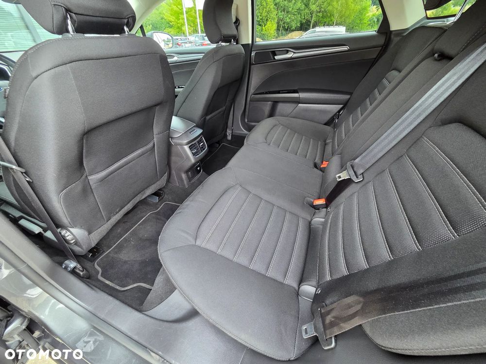 Ford Mondeo 2.0 EcoBlue Titanium - 22