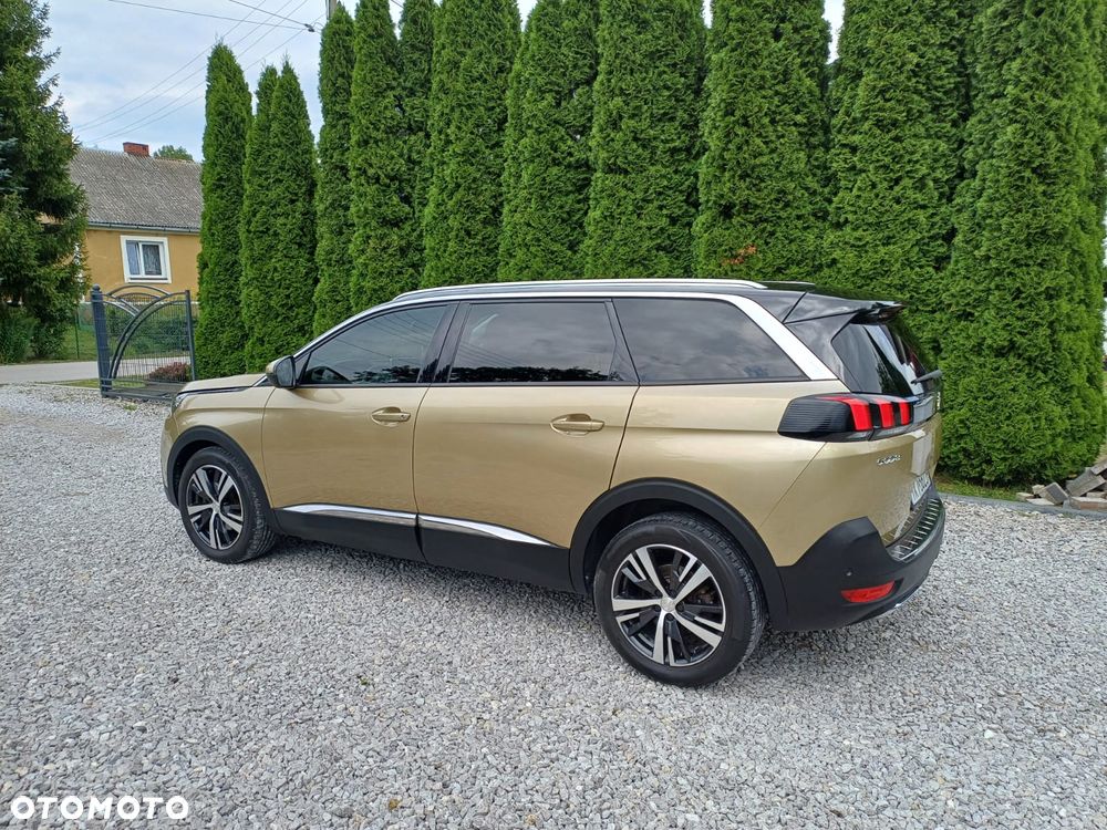 Peugeot 5008 - 8