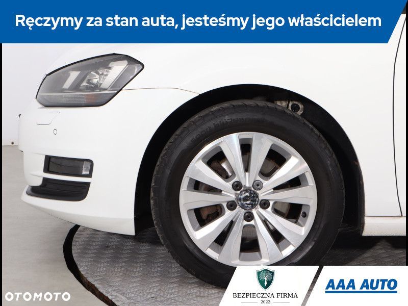 Volkswagen Golf - 16