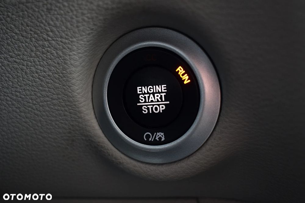 Chrysler Pacifica - 17