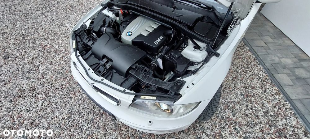 BMW Seria 1 120d - 33