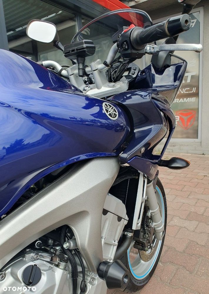 Yamaha FZ6 - 40