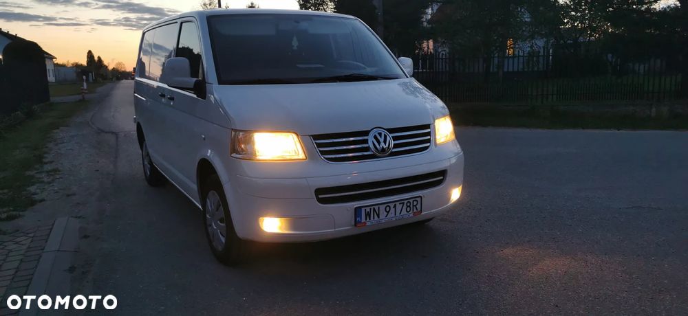 Volkswagen T5 - 10