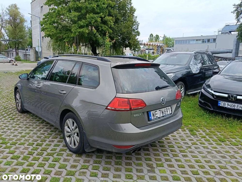 Volkswagen Golf - 4