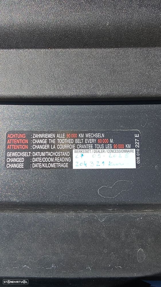 VW Tiguan 2.0 TDI R-Line DSG - 24