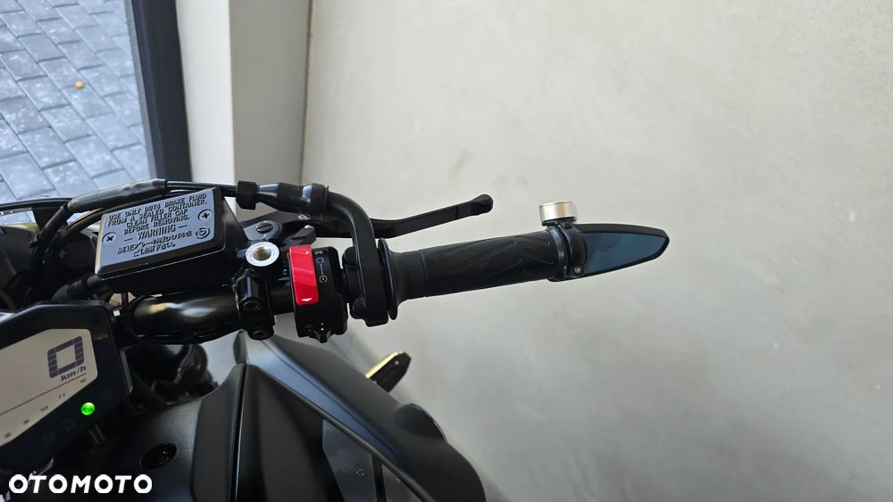 Yamaha MT - 19
