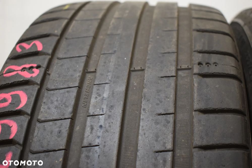 R19 235/35 Michelin Pilot Sport 5 - 2