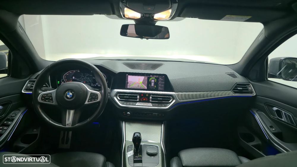 BMW 318 d Pack Desportivo M Auto - 30