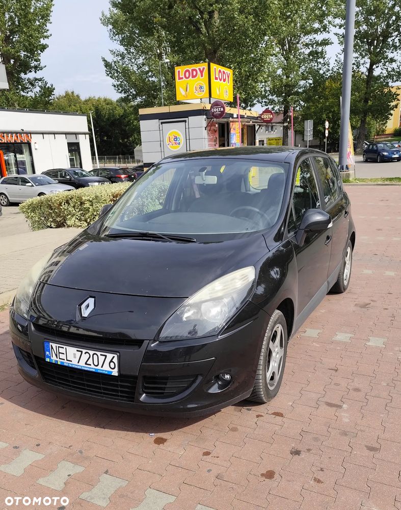 Renault Scenic 1.6 16V 110 TomTom Edition - 2