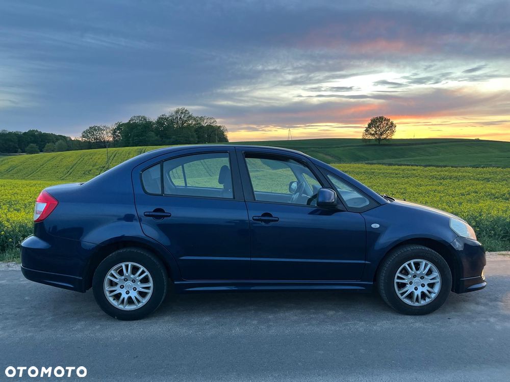 Suzuki SX4 - 4