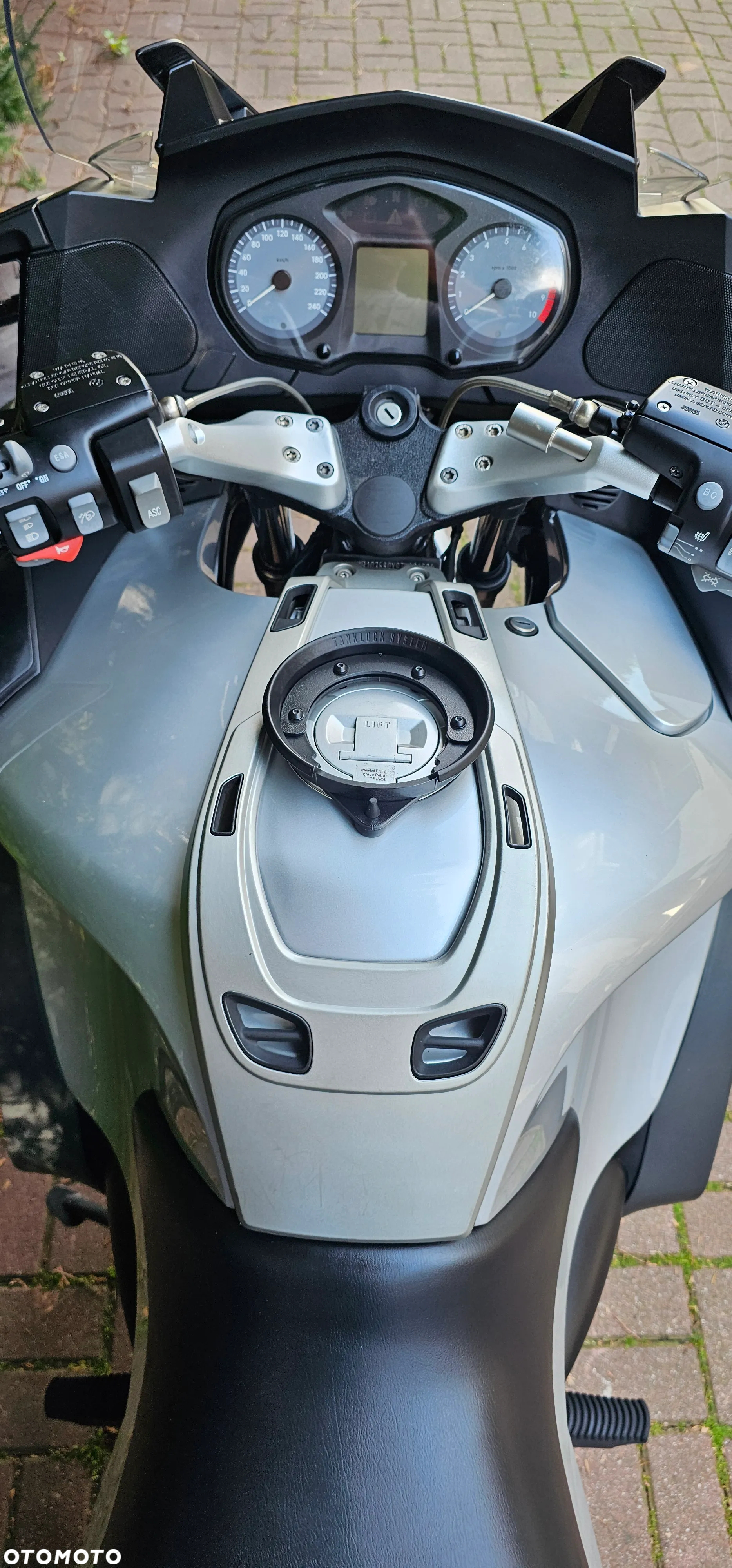 BMW R - 25