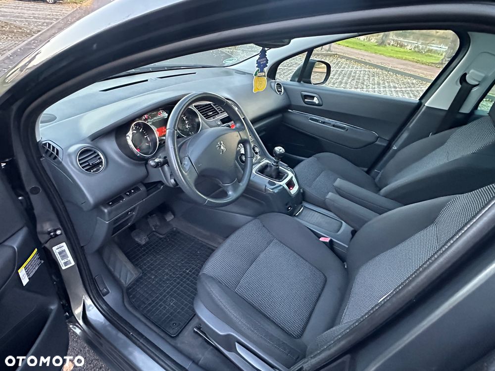 Peugeot 5008 - 6