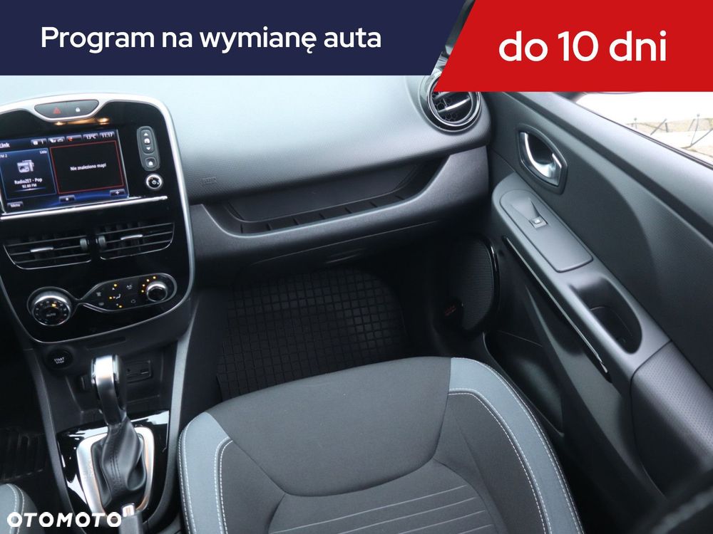 Renault Clio - 10