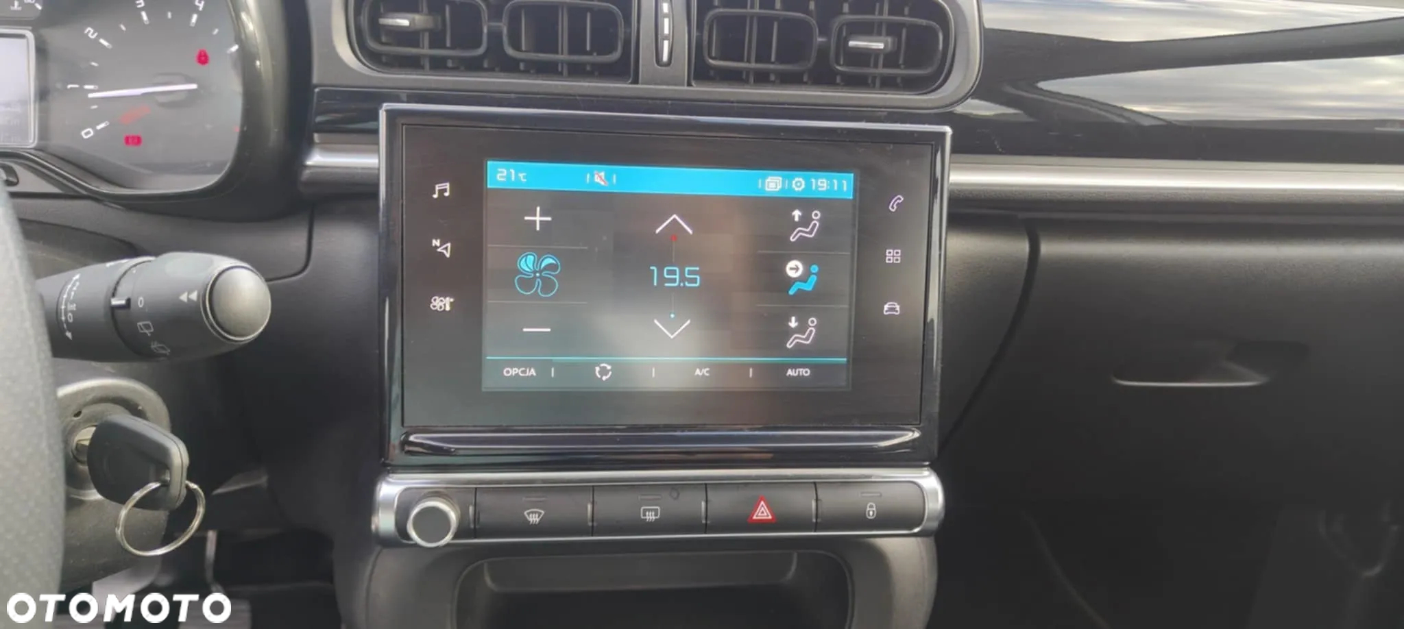 Citroën C3 Pure Tech 82 SHINE - 22