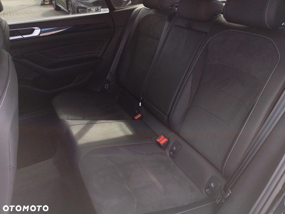 Volkswagen Arteon 2.0 TDI R-Line DSG - 32
