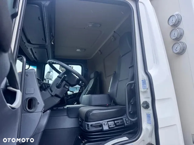 Scania P 320 6x2 Chłodnia 24pal Euro6 Super Stan - 12