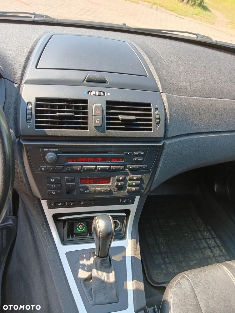 BMW X3 3.0i - 7