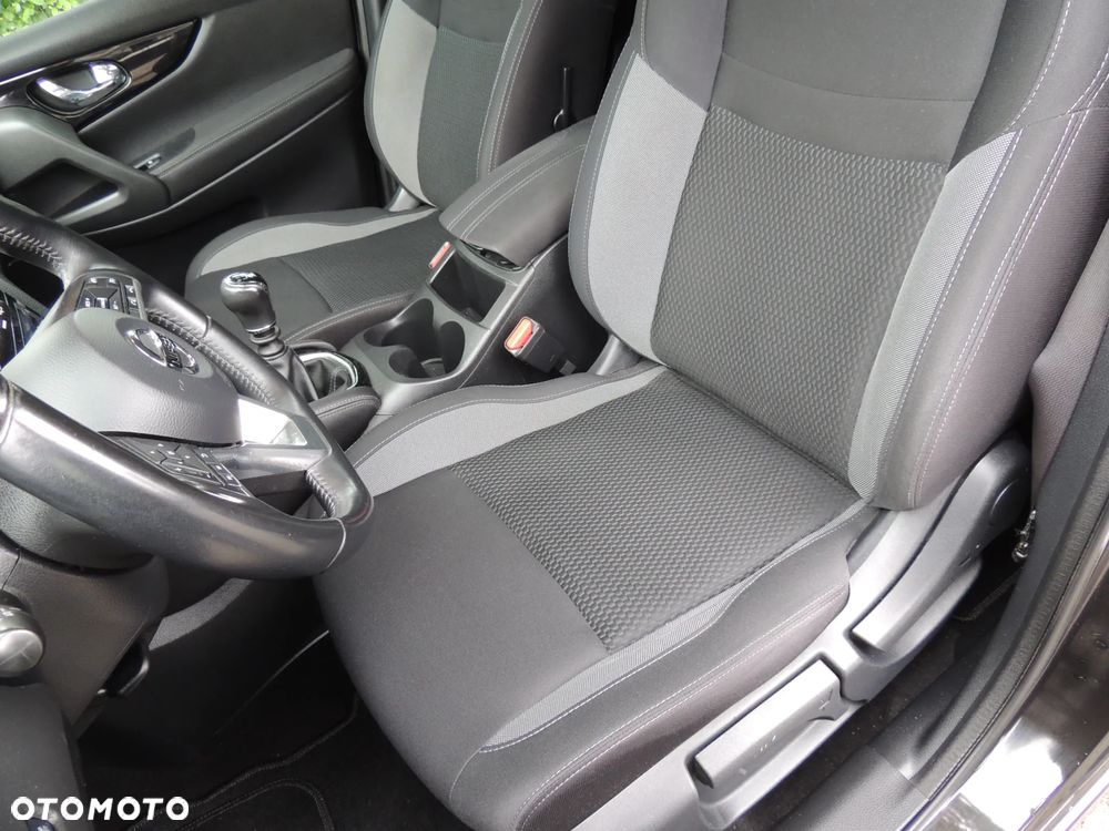 Nissan Qashqai 1.2 DIG-T Acenta EU6 - 24