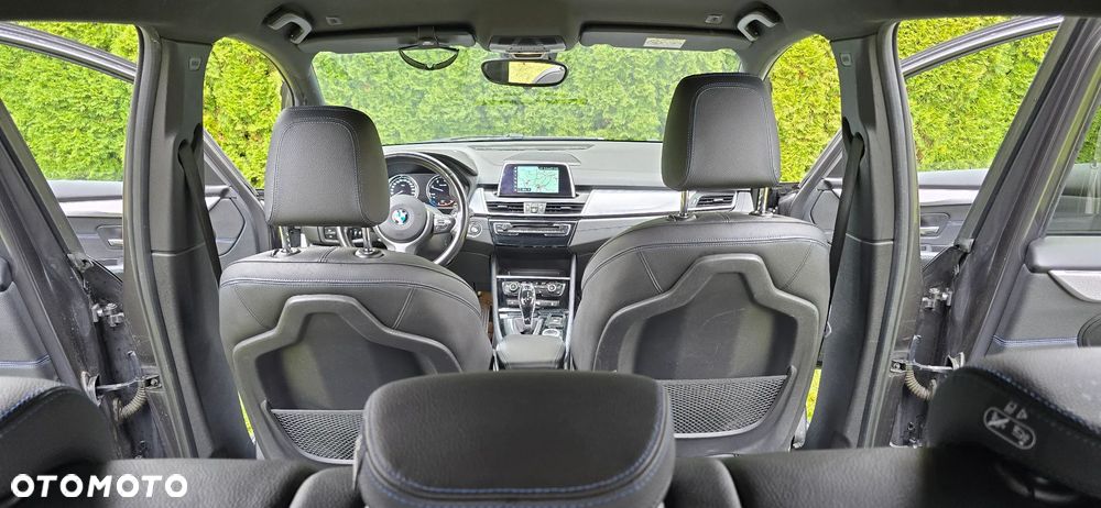 BMW Seria 2 220d - 22