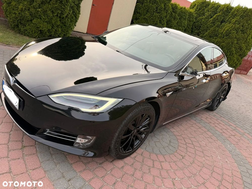 Tesla Model S Long Range Plus - 6