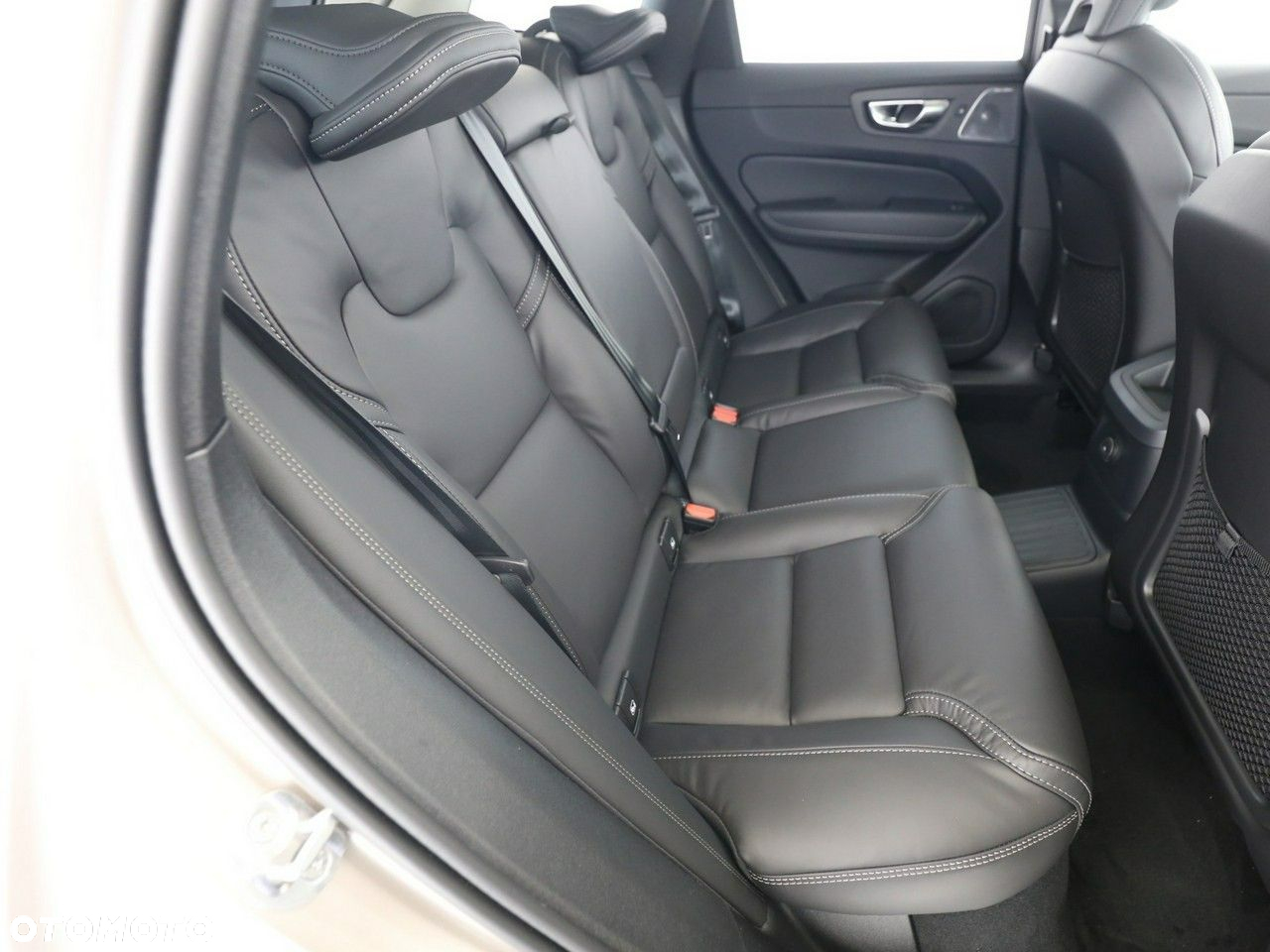 Volvo XC 60 - 4