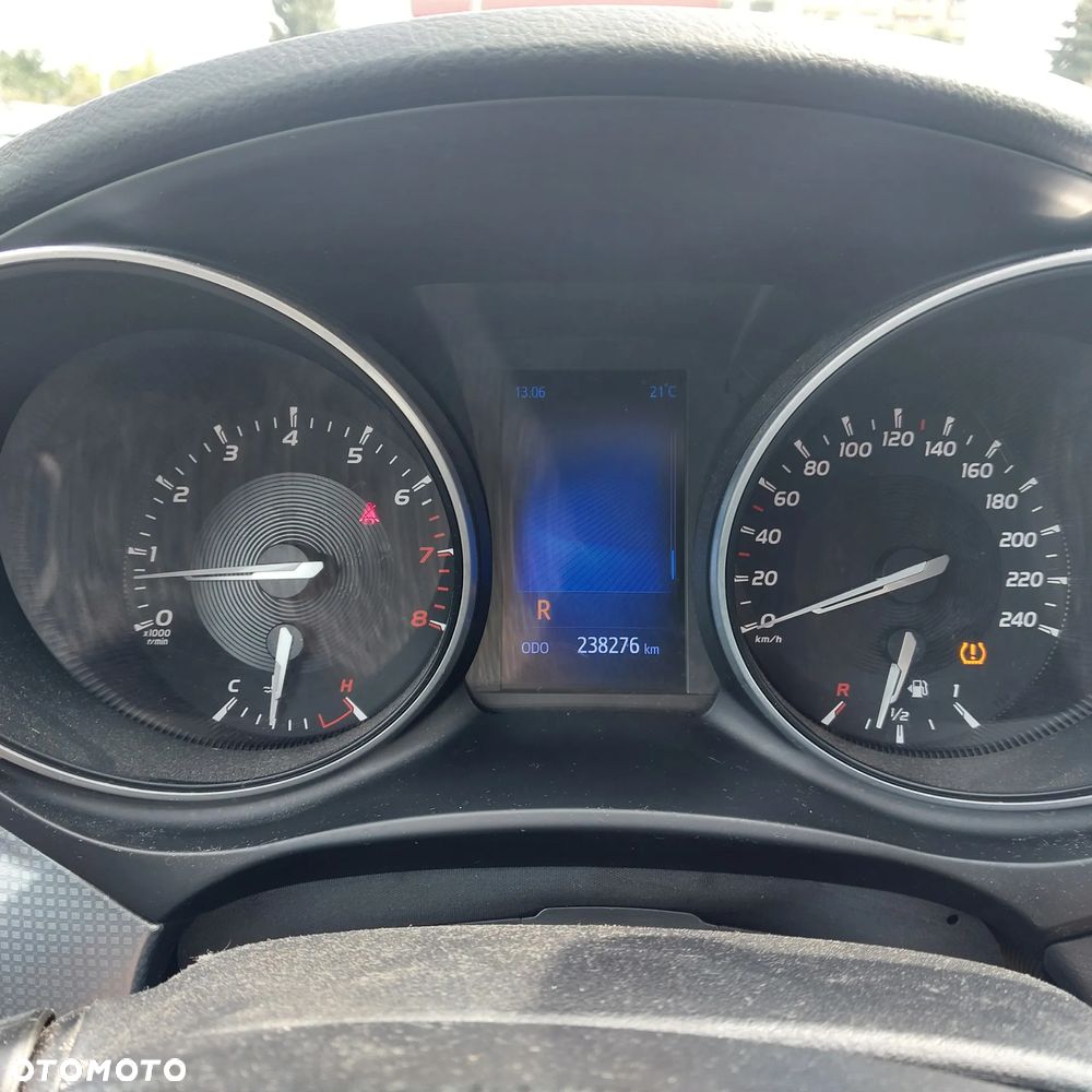 Toyota Avensis 1.8 Prestige MS - 8