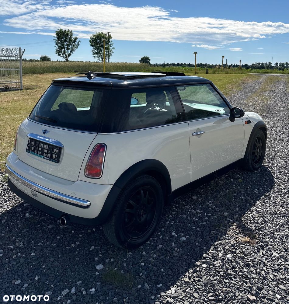 MINI Cooper Seven - 3