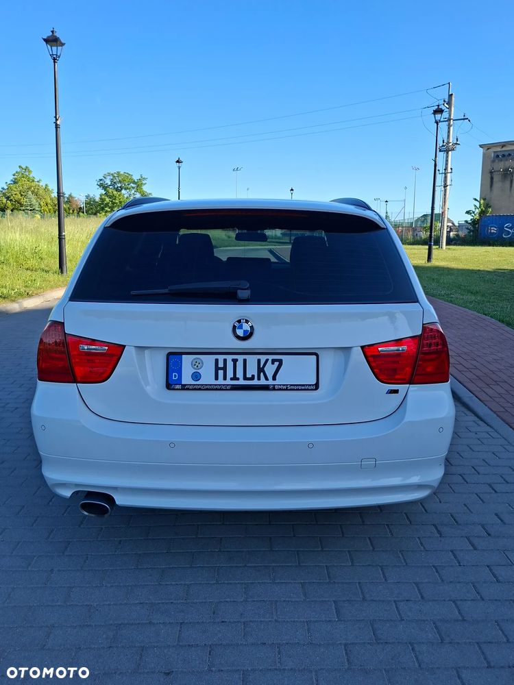 BMW Seria 3 318d M Sport EU6 - 4