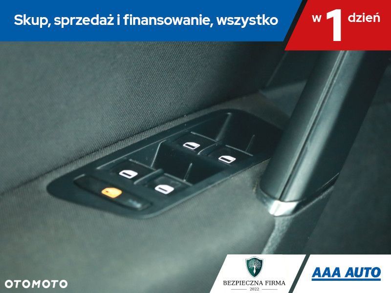 Volkswagen Golf Variant - 18
