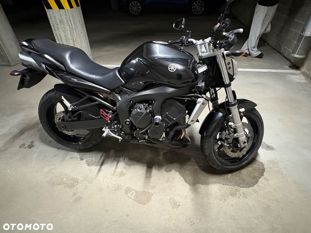 Yamaha FZ6 - 4