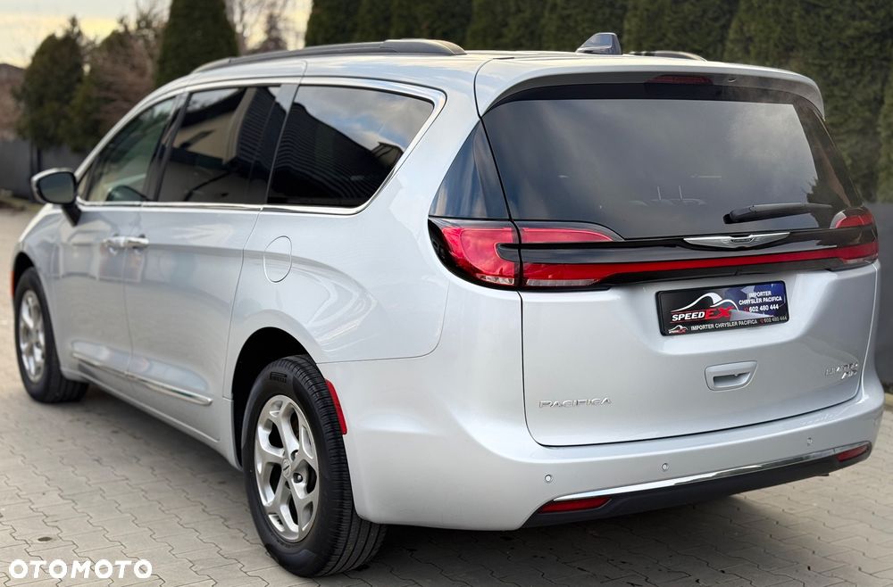 Chrysler Pacifica - 9