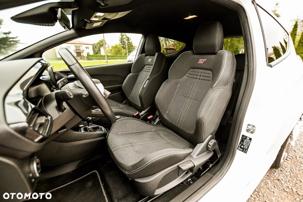Ford Fiesta 1.5 EcoBoost S&S ST X - 36
