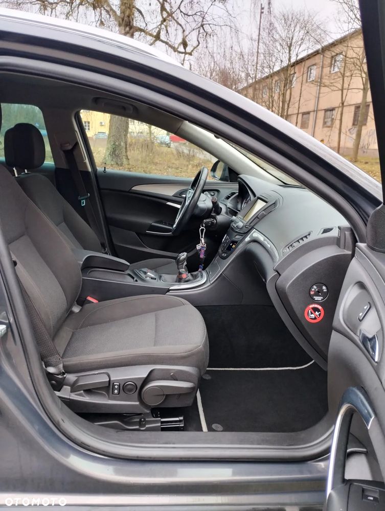 Opel Insignia - 8