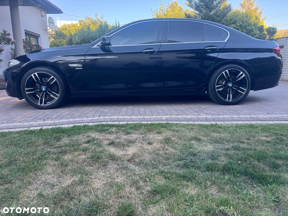 BMW Seria 5 528i xDrive - 5