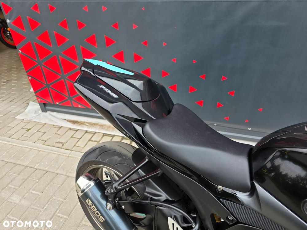Suzuki GSX-R - 12