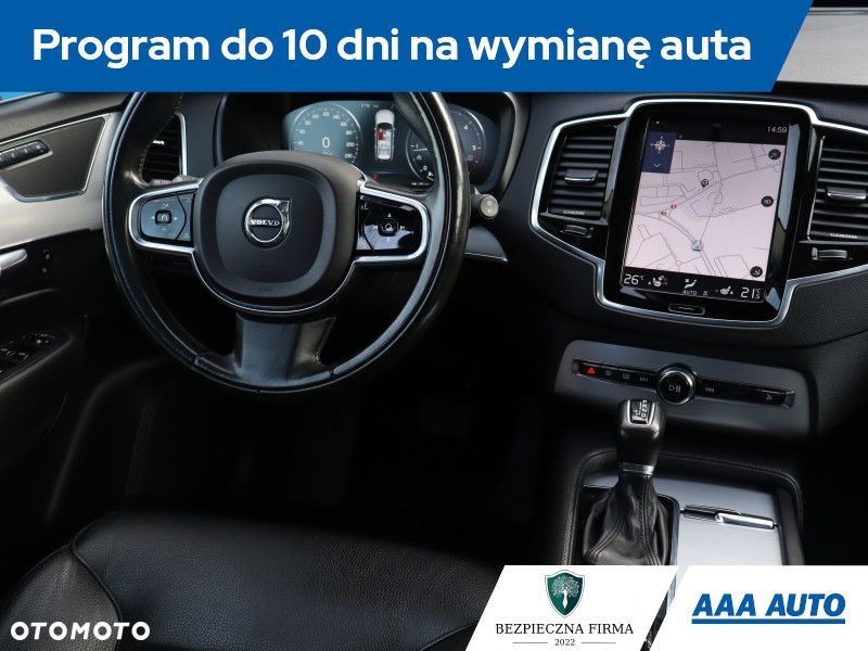 Volvo XC 90 - 9
