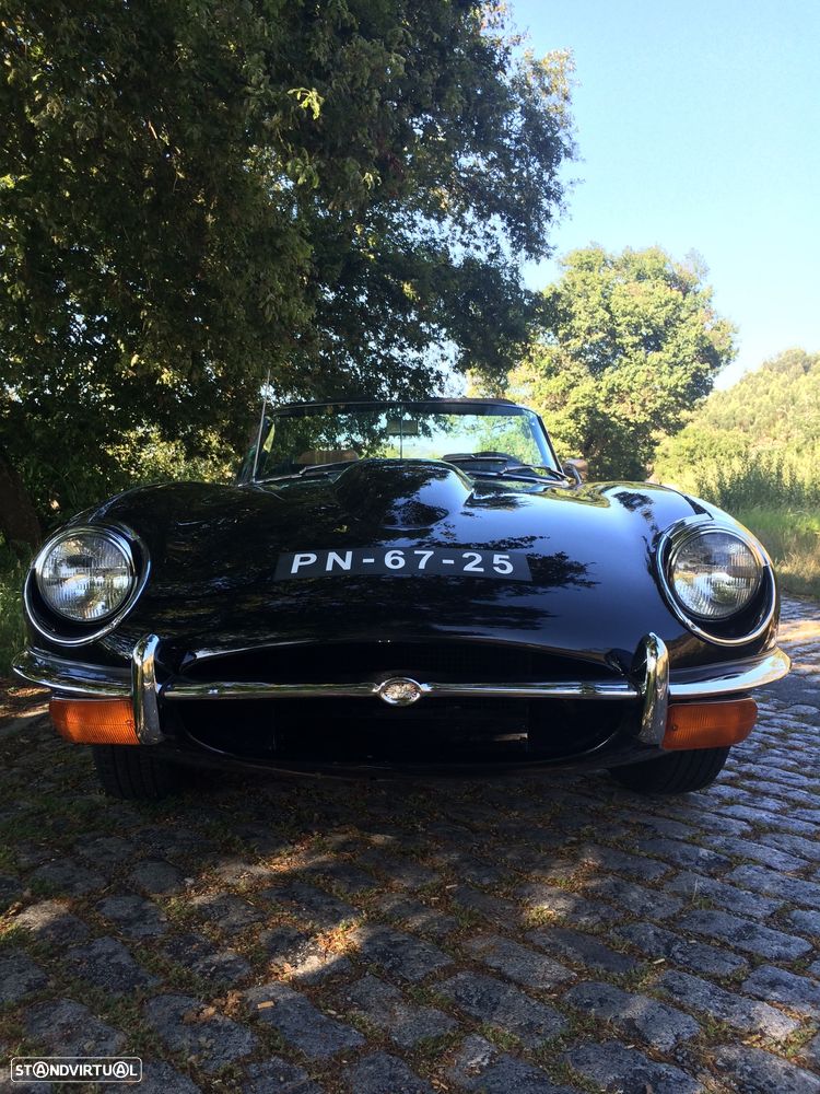 Jaguar E-Type - 9
