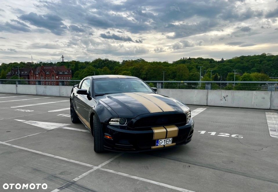 Ford Mustang 3.7 V6 Premium - 2
