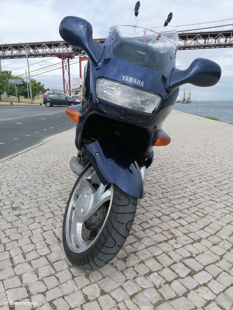 Yamaha GTS - 3