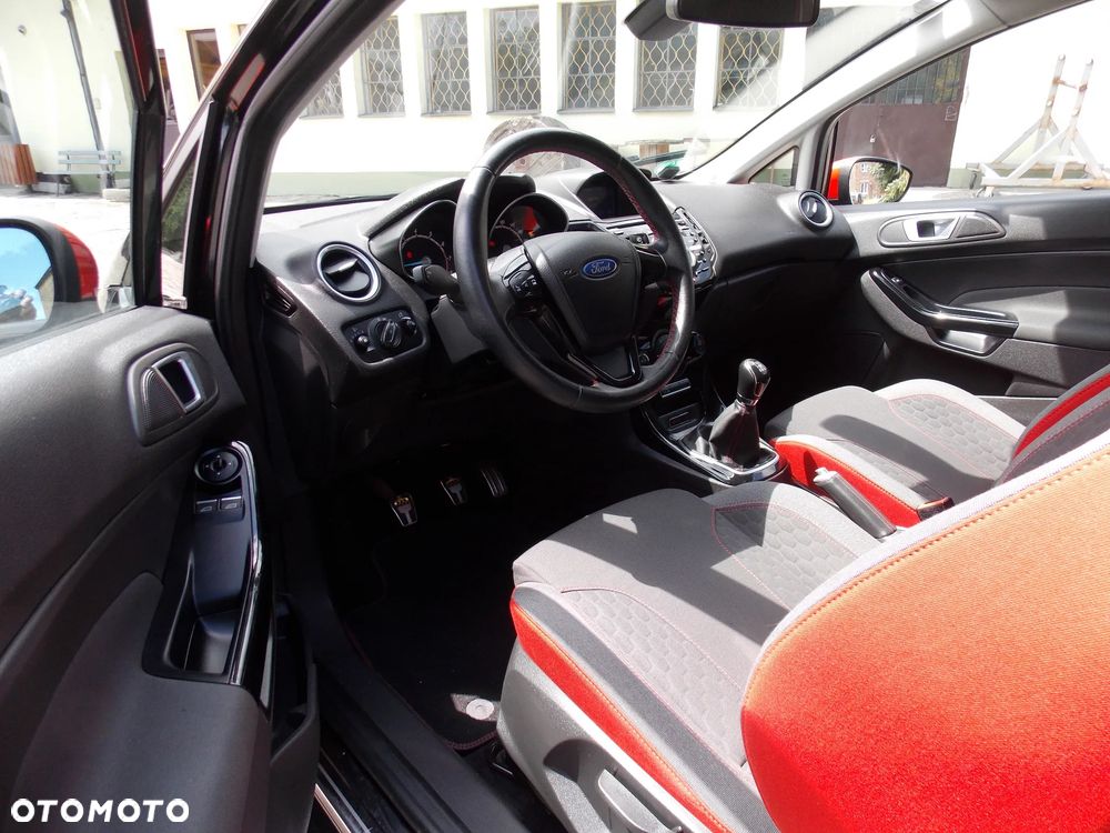 Ford Fiesta 1.0 EcoBoost STart-Stop ST-LINE - 19