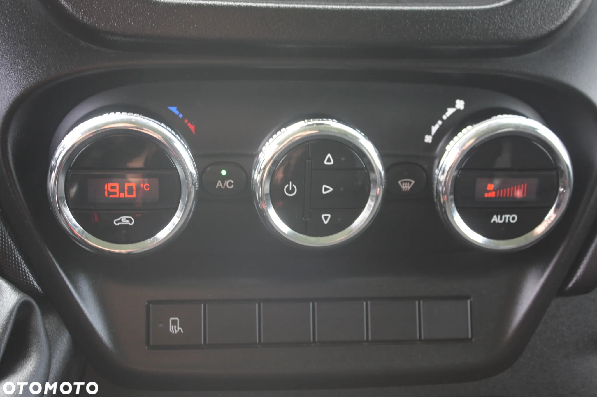 Iveco DAILY 35S15 - 19
